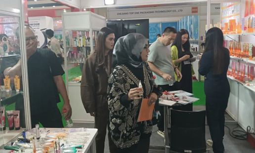 Summitek Technology achieved great success at the Indonesian trade fair, securing orders from multiple brands.